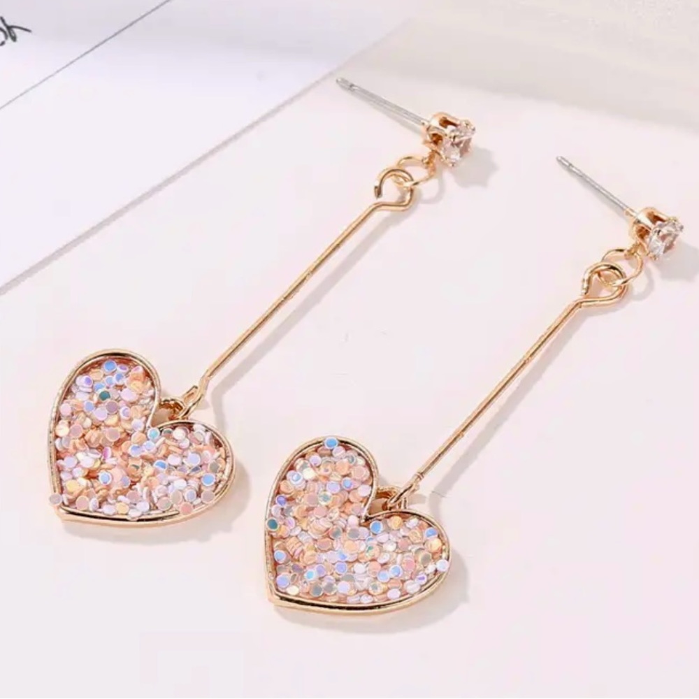 🩷heart earrings